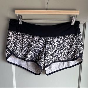 Lululemon Speed Up Low-Rise Lined Short 2.5"